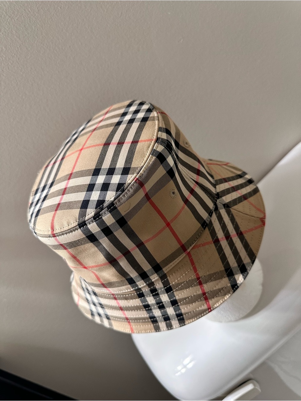 Burberry Bucket Hat in Beige